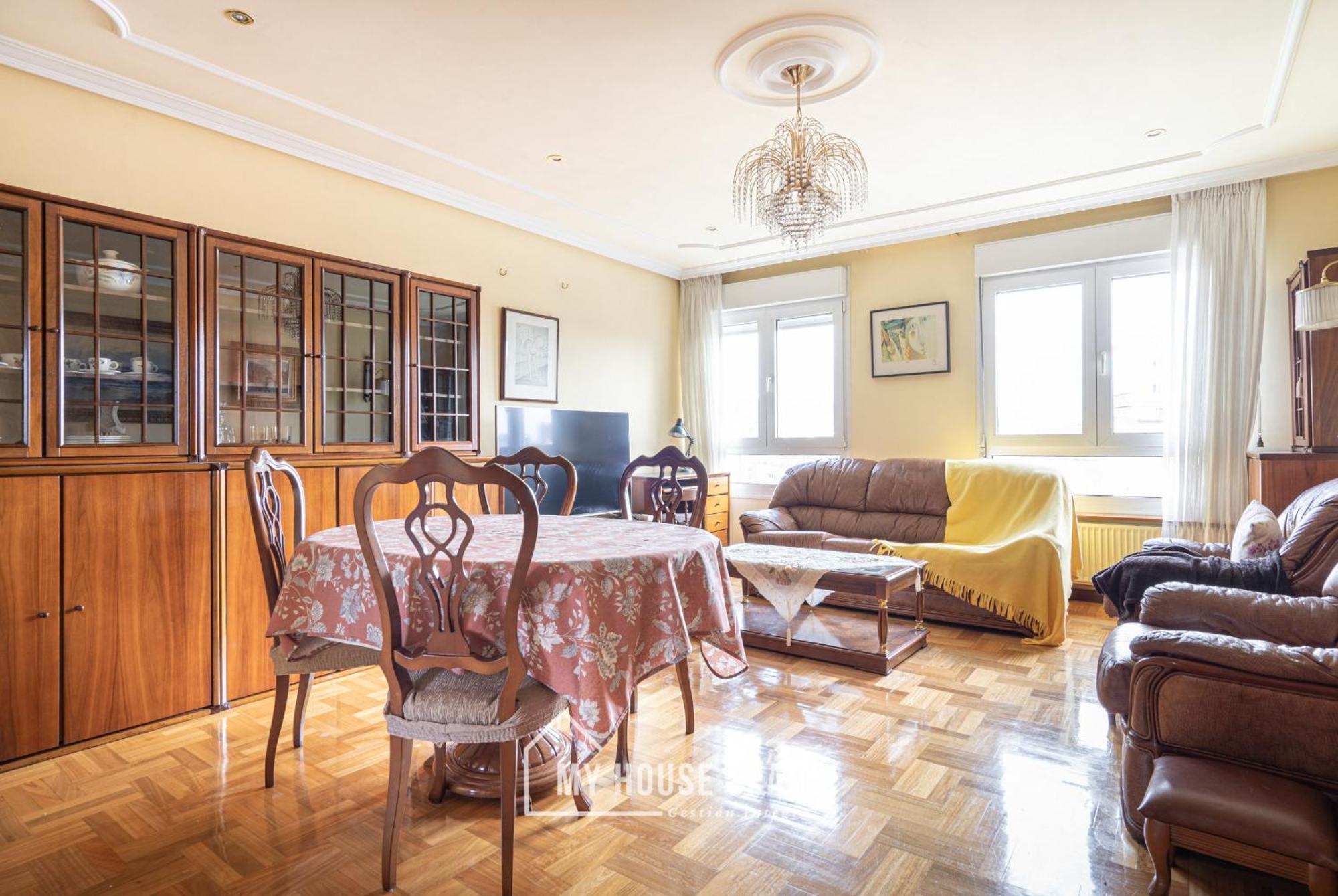 Myhousespain - Amplio Apartamento Con Vistas En Pleno Centro Gijón Buitenkant foto