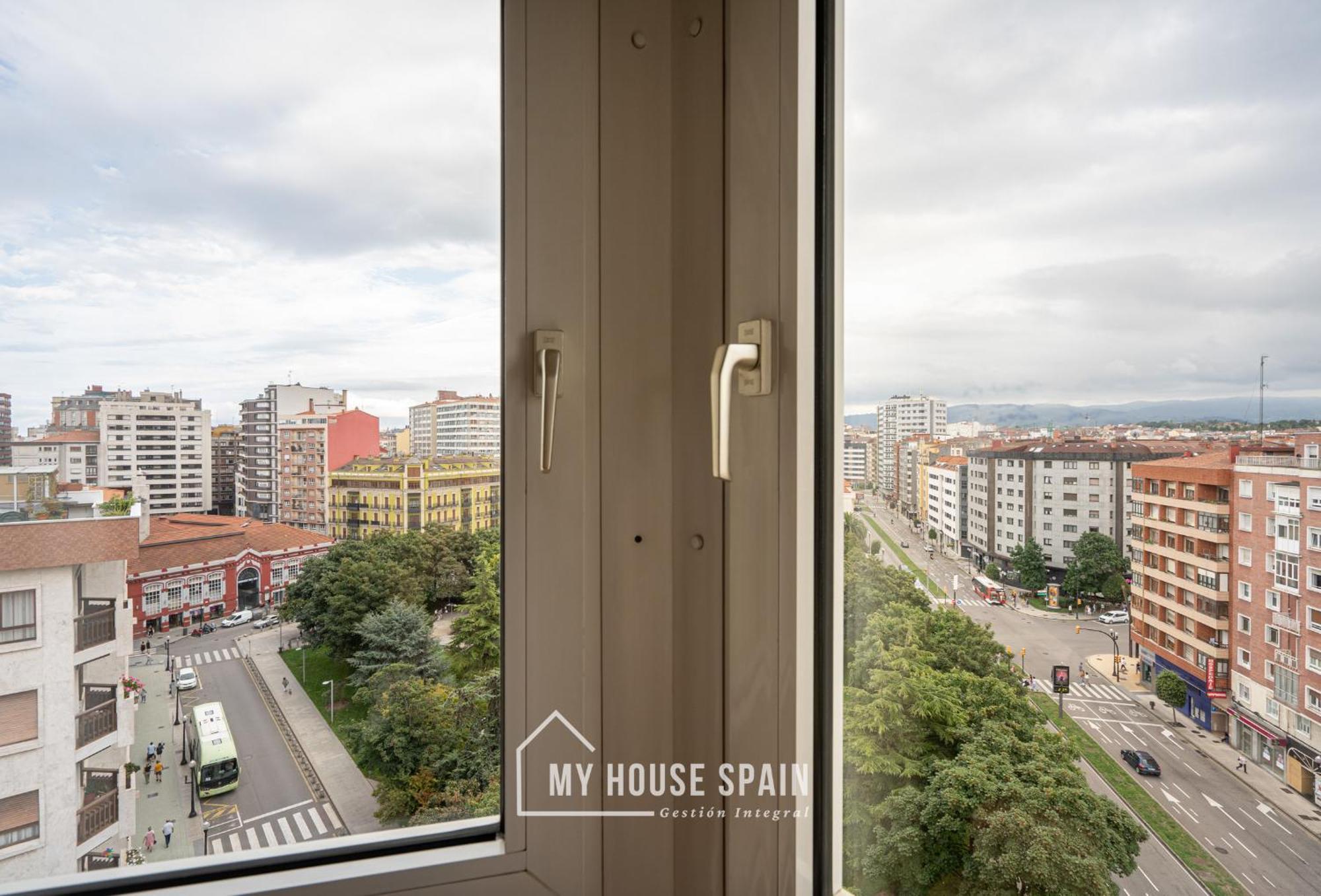 Myhousespain - Amplio Apartamento Con Vistas En Pleno Centro Gijón Buitenkant foto